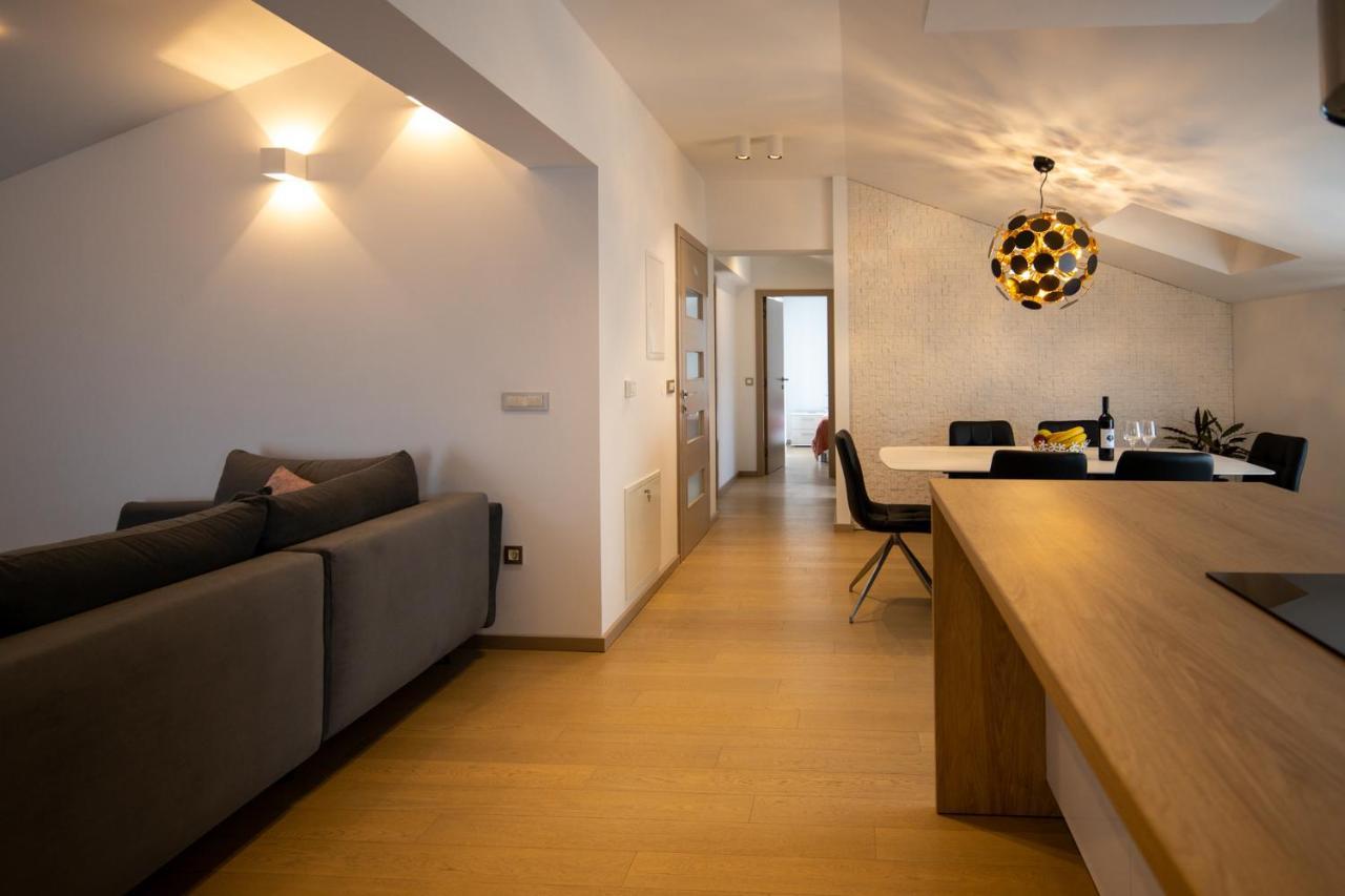 Lumaja Luxury Apartman Biograd Na Moru Exterior photo